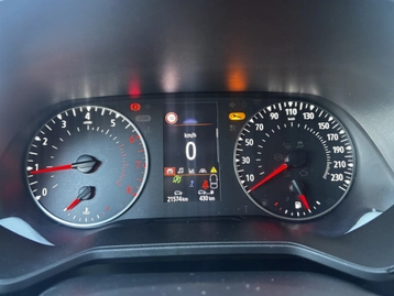 Image véhicule  Renault CLIO (10)