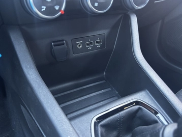 Image véhicule  Renault CLIO (20)