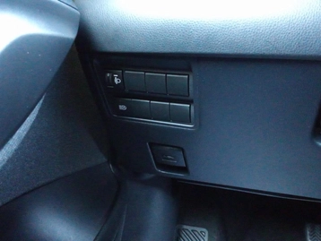 Image véhicule  Toyota YARIS (40)