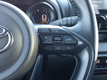 Image véhicule  Toyota YARIS (36)