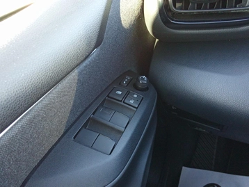 Image véhicule  Toyota YARIS (41)