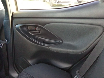 Image véhicule  Toyota YARIS (23)