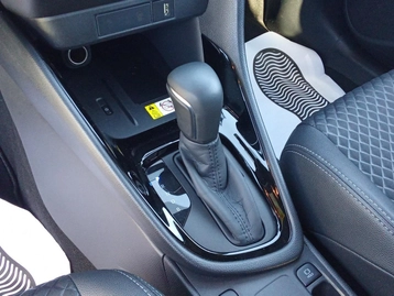 Image véhicule  Toyota YARIS (14)