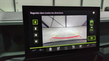 Image véhicule  Dacia BIGSTER (18)