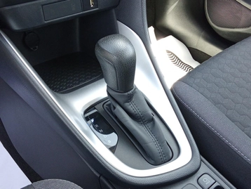 Image véhicule  Toyota YARIS (15)