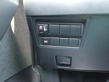 Image véhicule  Toyota YARIS (41)