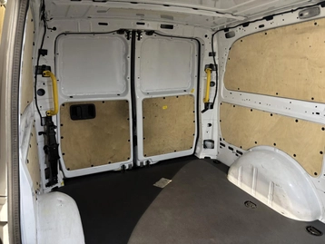 Image véhicule  Mercedes VITO (22)