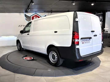 Image véhicule  Mercedes VITO (2)
