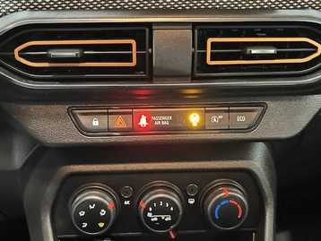 Image véhicule  Dacia SANDERO (10)