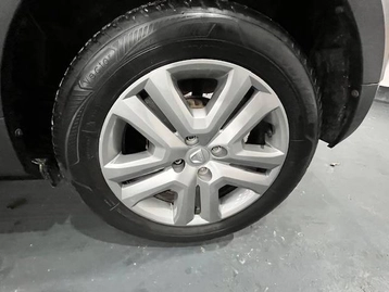 Image véhicule  Dacia SANDERO (17)