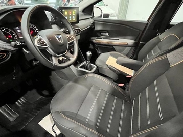 Image véhicule  Dacia SANDERO (6)