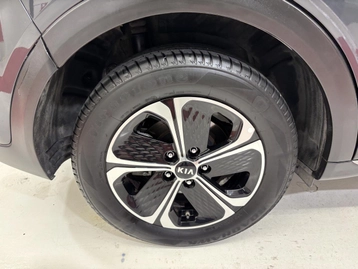 Image véhicule Kia XCEED HYBRIDE RECHARGEABLE (39) Image véhicule Kia XCEED HYBRIDE RECHARGEABLE (39)