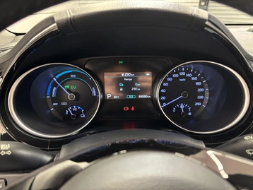 Image véhicule Kia XCEED HYBRIDE RECHARGEABLE (12) Image véhicule Kia XCEED HYBRIDE RECHARGEABLE (12)