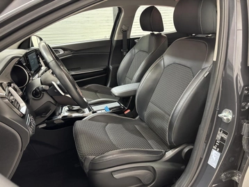 Image véhicule Kia XCEED HYBRIDE RECHARGEABLE (9) Image véhicule Kia XCEED HYBRIDE RECHARGEABLE (9)