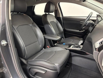 Image véhicule Kia XCEED HYBRIDE RECHARGEABLE (26) Image véhicule Kia XCEED HYBRIDE RECHARGEABLE (26)