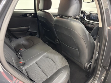 Image véhicule Kia XCEED HYBRIDE RECHARGEABLE (30) Image véhicule Kia XCEED HYBRIDE RECHARGEABLE (30)