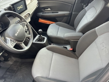 Image véhicule  Dacia JOGGER (2)
