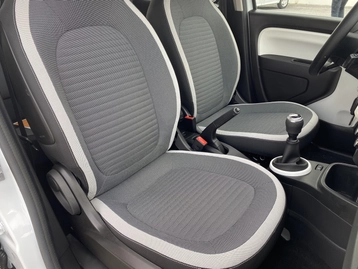 Image véhicule  Renault TWINGO III (11)