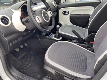 Image véhicule  Renault TWINGO III (10)