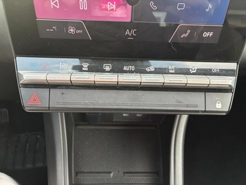 Image véhicule  Renault CAPTUR (33)