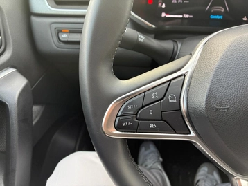 Image véhicule  Renault CAPTUR (24)