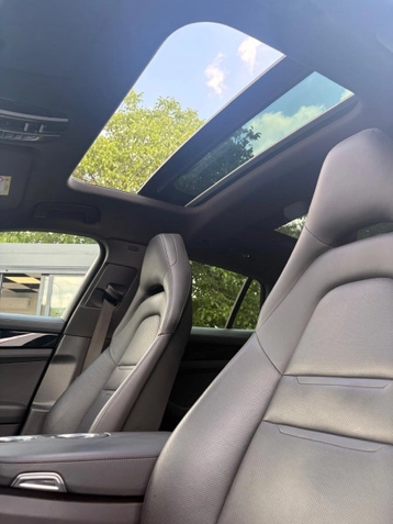 Image véhicule  Porsche PANAMERA (9)