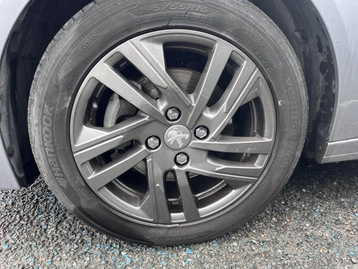 Image véhicule  Peugeot 208 (6)