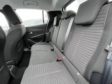 Image véhicule  Peugeot 208 (7)