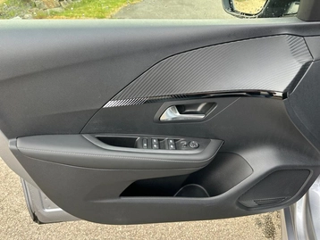 Image véhicule  Peugeot 208 (24)