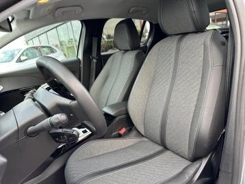Image véhicule  Peugeot 208 (23)
