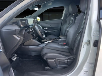 Image véhicule Peugeot 2008 (8) Image véhicule Peugeot 2008 (8)