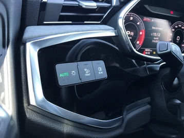 Image véhicule Audi Q3 SPORTBACK (16) Image véhicule Audi Q3 SPORTBACK (16)