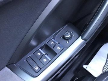 Image véhicule Audi Q3 SPORTBACK (39) Image véhicule Audi Q3 SPORTBACK (39)