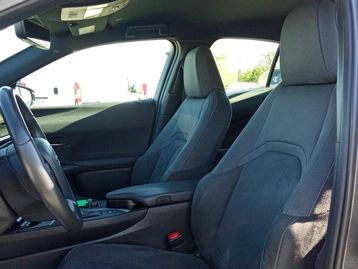 Image véhicule  Lexus UX (5)