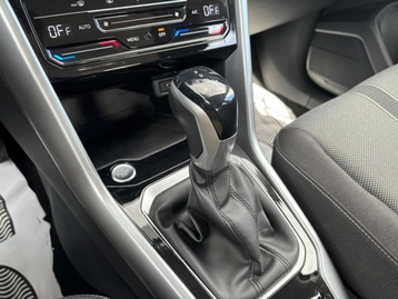 Image véhicule  Volkswagen T-ROC (13)