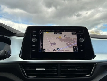 Image véhicule  Volkswagen T-ROC (7)