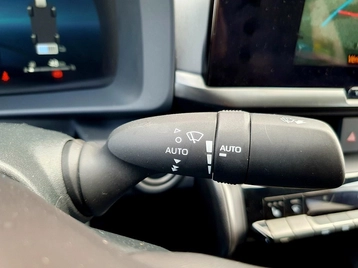 Image véhicule  Toyota C-HR (19)