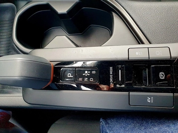 Image véhicule  Toyota C-HR (16)