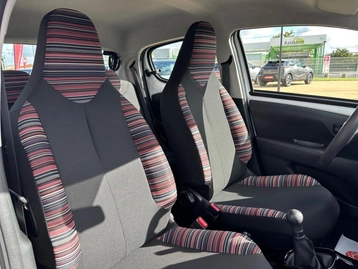 Image véhicule  Citroën C1 (16)