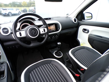 Image véhicule  Renault TWINGO III (9)