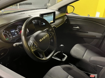 Image véhicule Dacia JOGGER (30) Image véhicule Dacia JOGGER (30)