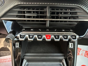 Image véhicule  Peugeot 208 (26)
