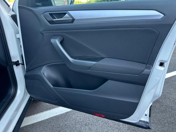 Image véhicule  Volkswagen T-ROC (14)