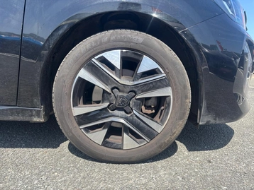 Image véhicule  Peugeot 208 (9)