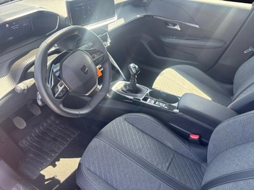 Image véhicule  Peugeot 208 (16)