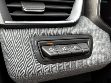 Image véhicule  Renault CLIO (32)