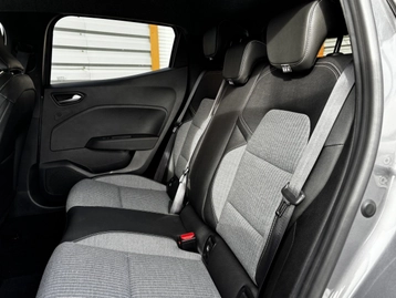 Image véhicule  Renault CLIO (5)