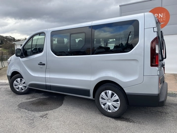 Image véhicule  Renault TRAFIC COMBI (4)