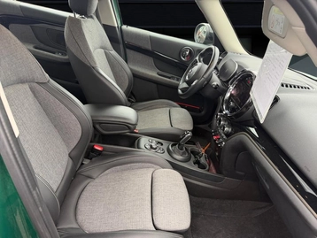 Image véhicule  Mini COUNTRYMAN (11)