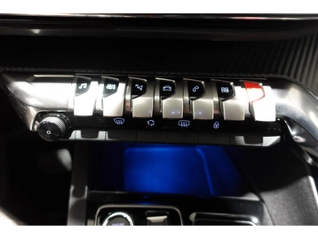 Image véhicule  Peugeot 5008 (34)